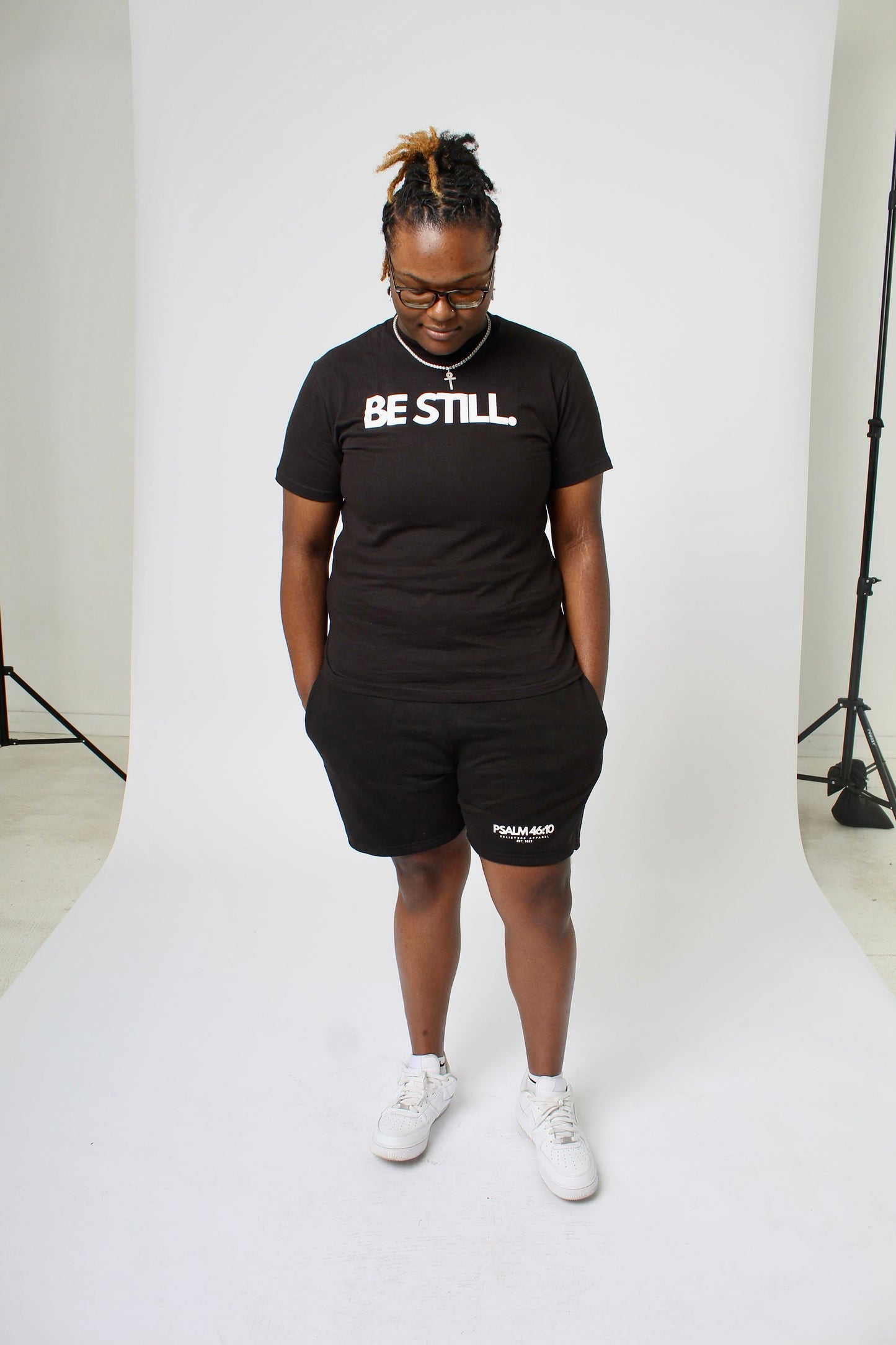 BE STILL T-SHIRT BLACK